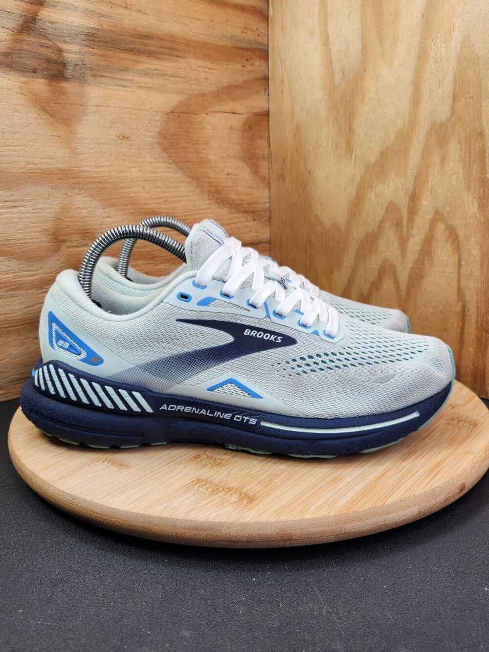 Brooks Adrenaline GTS 23 Womens Blue Running Shoes Sneakers Size 9